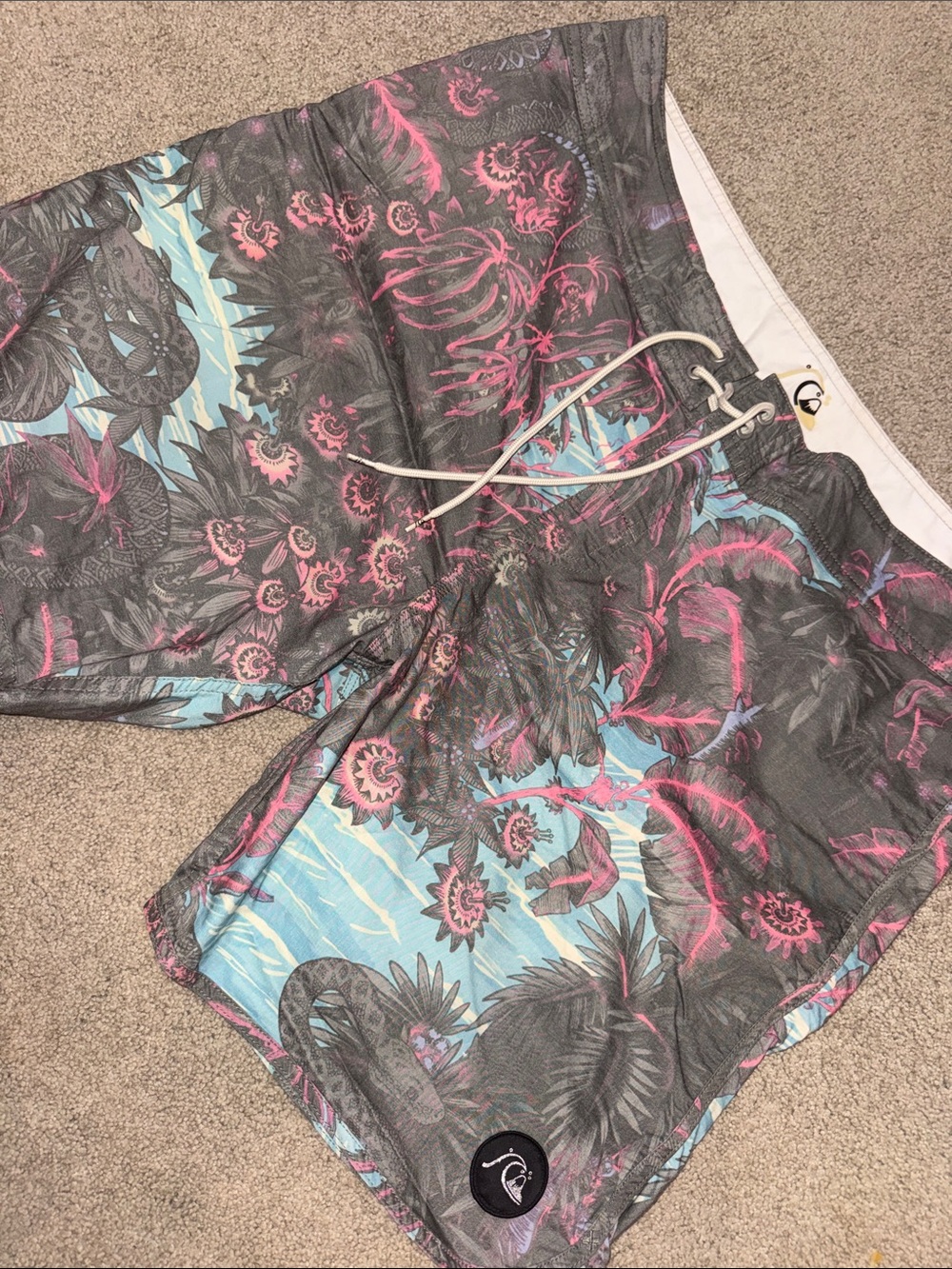 Quiksilver Gray boardshorts shorts Pink Light Blue Floral Accent 36 waist 8” ins